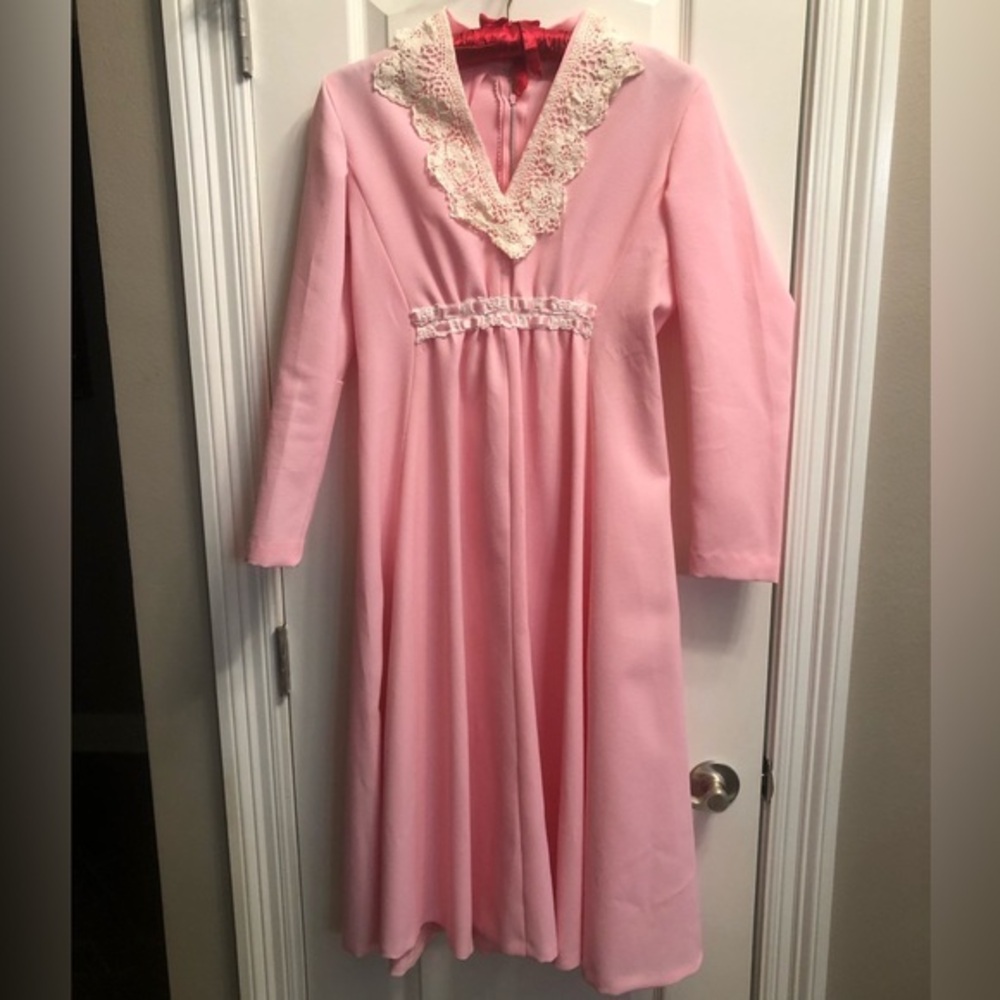 Vintage Homemade Dress Pink Crocheted Collar